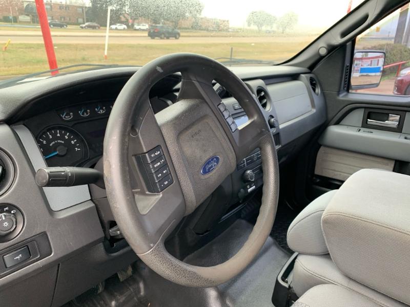 Ford F-150 XL SuperCab 8-ft. Bed 2WD 2013