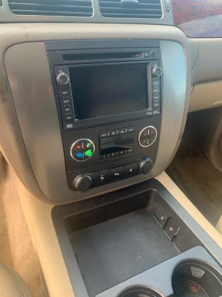 GMC Yukon SLT1 2WD 2011