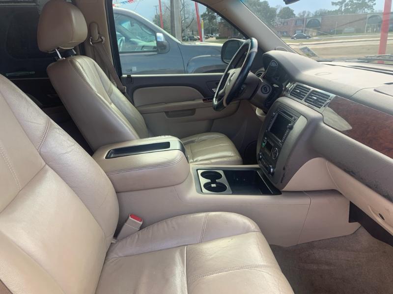 GMC Yukon SLT1 2WD 2011