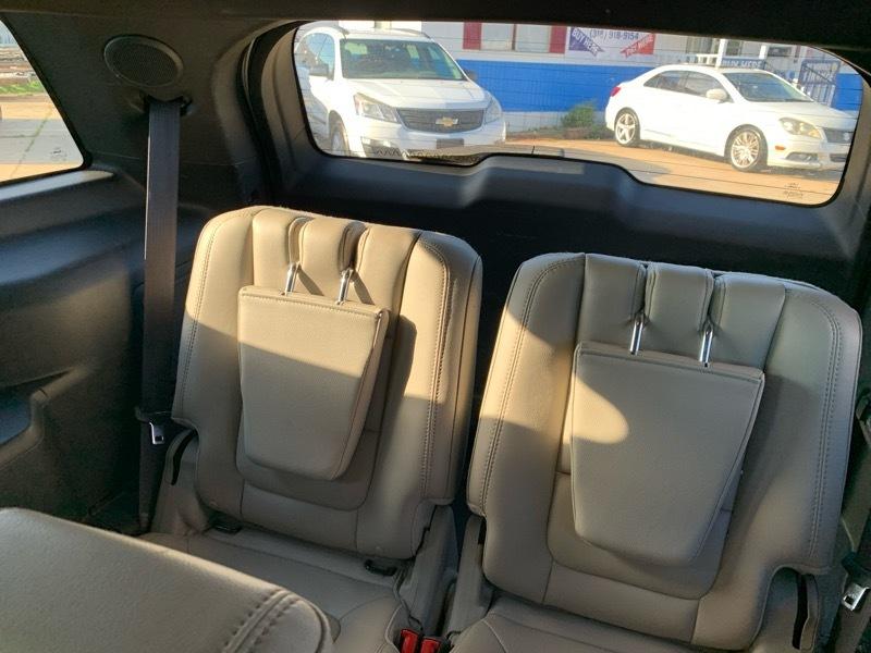 Ford Explorer Limited FWD 2013