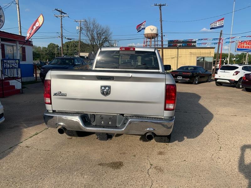RAM 1500 SLT Quad Cab 2WD 2014