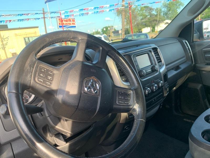 RAM 1500 SLT Quad Cab 2WD 2014