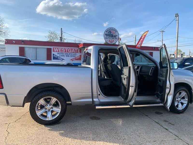 RAM 1500 SLT Quad Cab 2WD 2014
