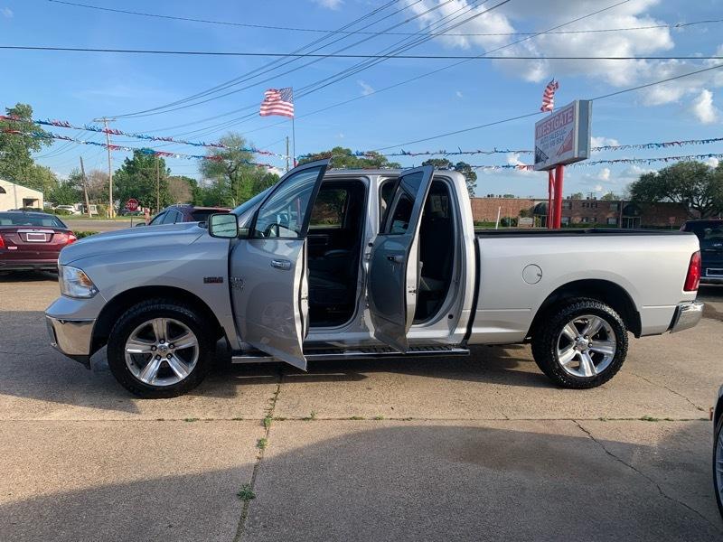 RAM 1500 SLT Quad Cab 2WD 2014
