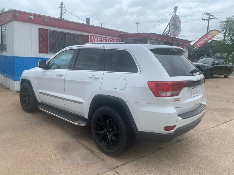 Jeep Grand Cherokee Laredo 2WD 2013
