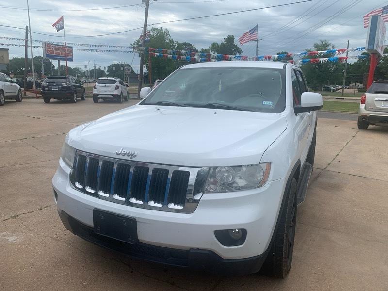 Jeep Grand Cherokee Laredo 2WD 2013