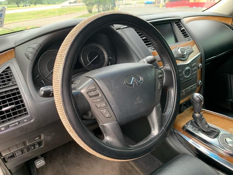 Infiniti QX56 2WD 2012