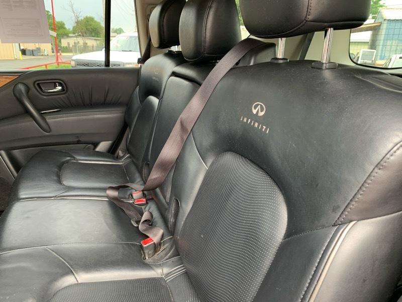 Infiniti QX56 2WD 2012