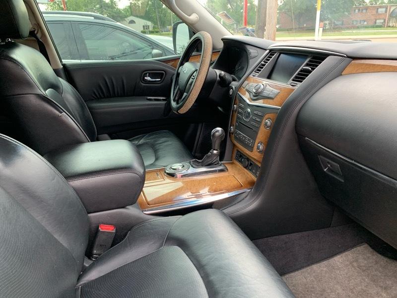 Infiniti QX56 2WD 2012