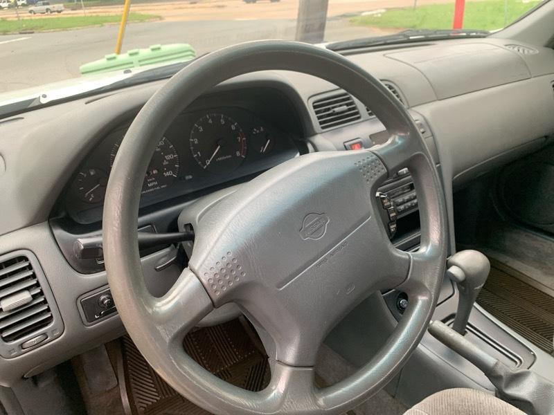 Nissan Maxima GXE 1997
