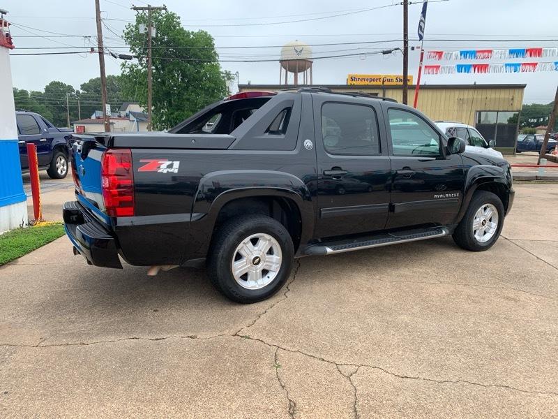 Chevrolet Avalanche LT 4WD 2013