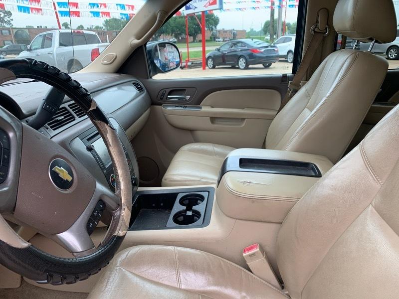 Chevrolet Avalanche LT 4WD 2013