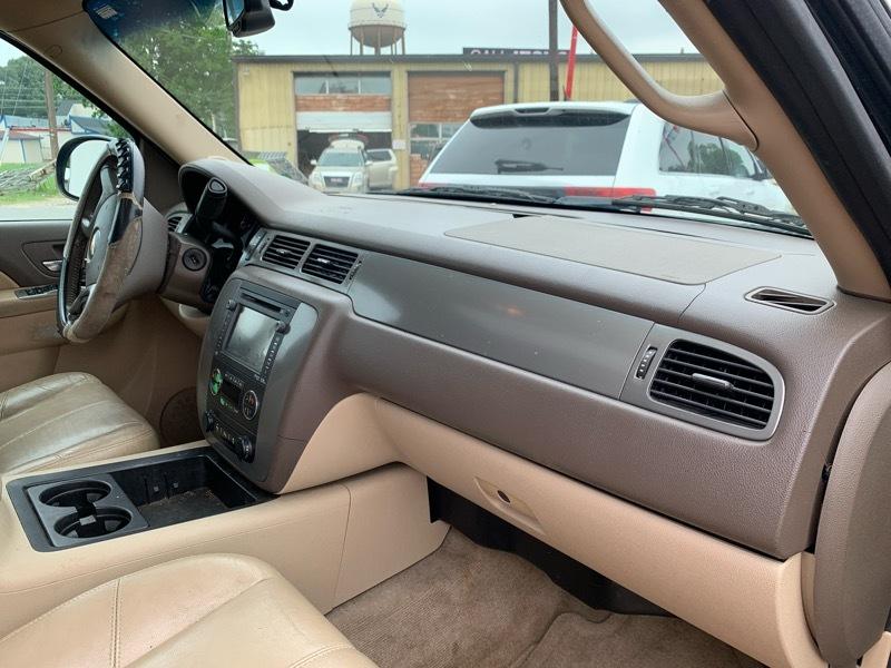 Chevrolet Avalanche LT 4WD 2013