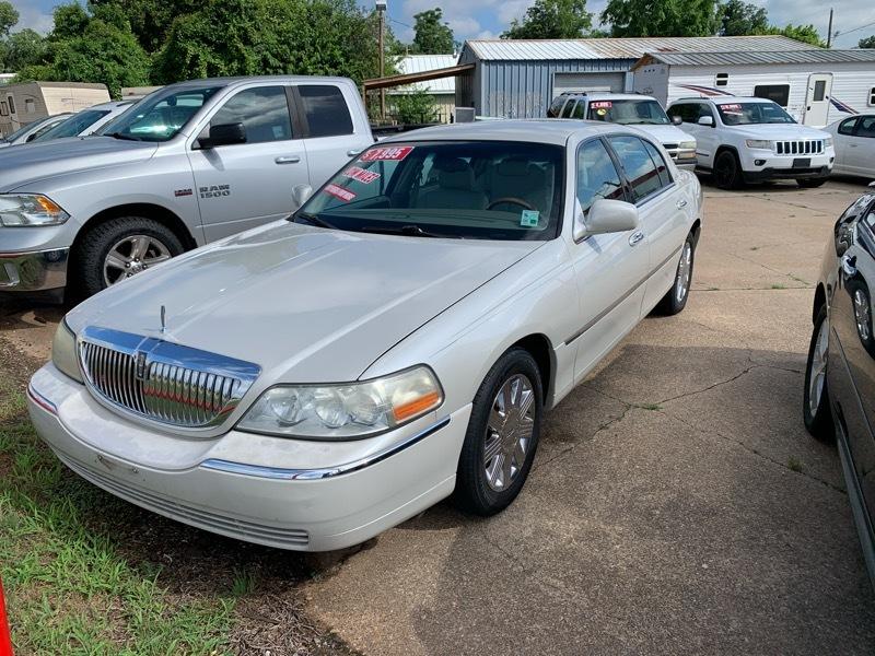 Lincoln Town Car Ultimate L 2004