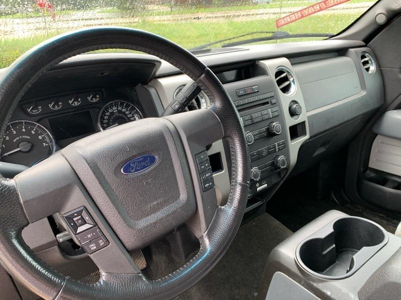 Ford F-150 XL SuperCrew 5.5-ft. Bed 2WD 2012
