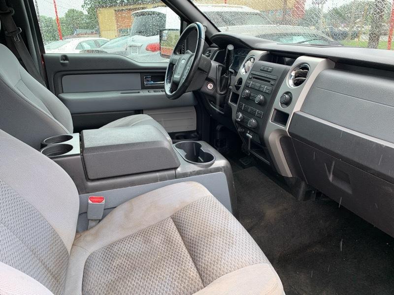 Ford F-150 XL SuperCrew 5.5-ft. Bed 2WD 2012