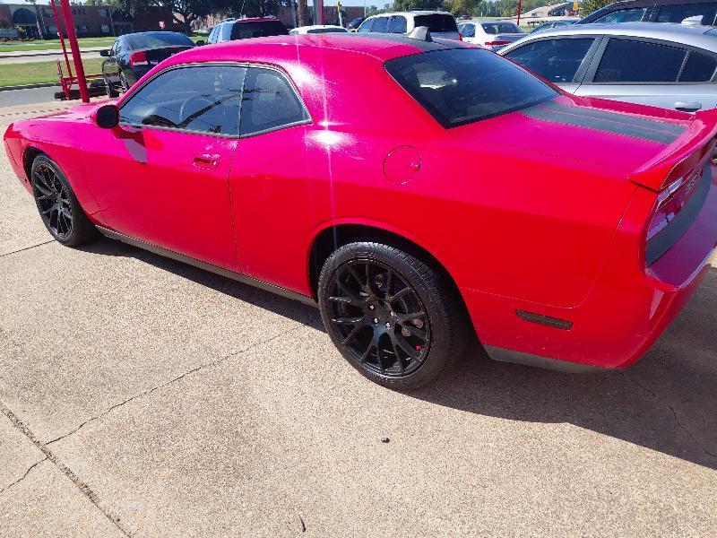 Dodge Challenger SE 2010