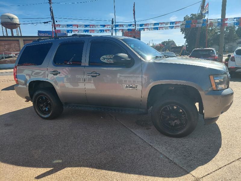 Chevrolet Tahoe LS 2WD 2012