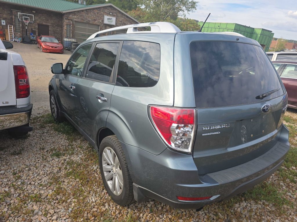 Subaru Forester 2.5X Limited 2011 Subaru Forester 2.5X Limited 2011