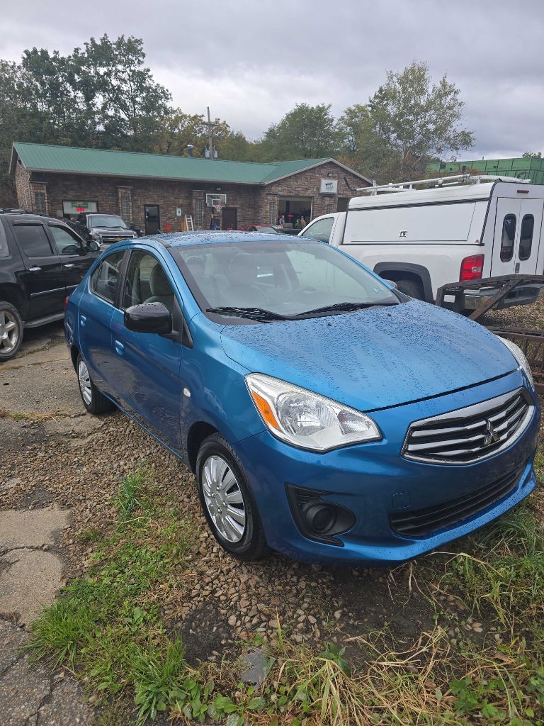 Mitsubishi Mirage G4 ES CVT 2017 Mitsubishi Mirage G4 ES CVT 2017