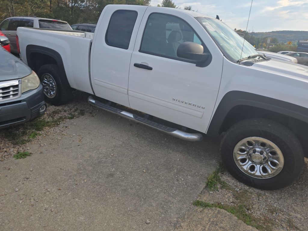 Chevrolet Silverado 1500 LS Extended Cab 4WD 2012 Chevrolet Silverado 1500 LS Extended Cab 4WD 2012