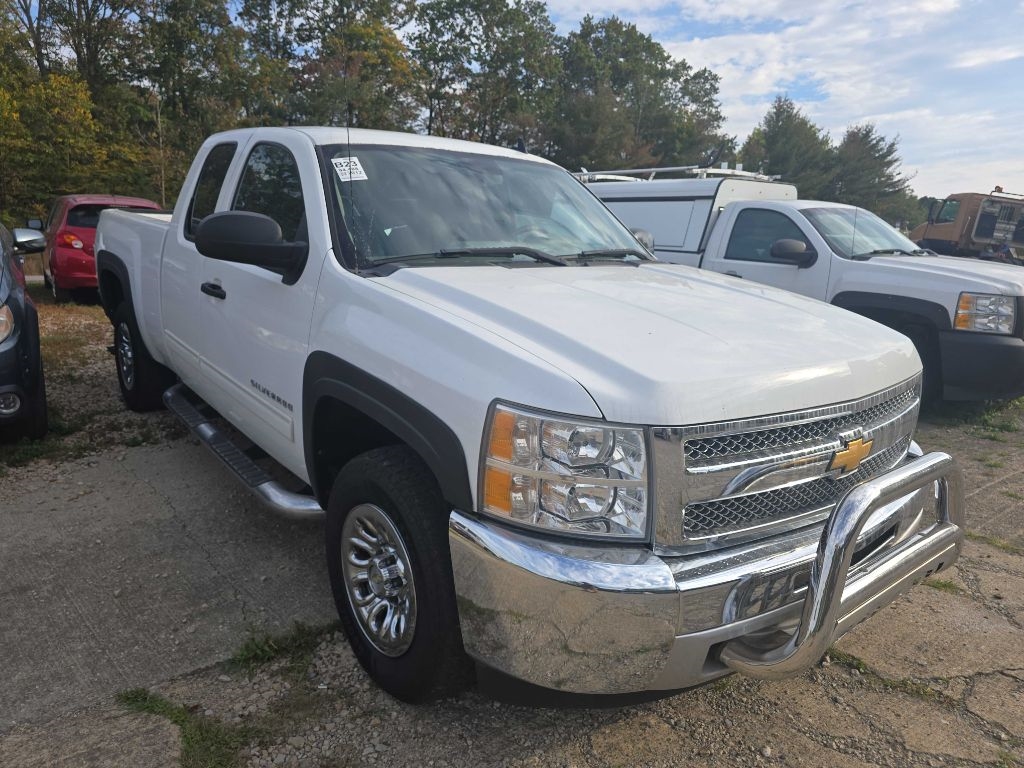 Chevrolet Silverado 1500 LS Extended Cab 4WD 2012 Chevrolet Silverado 1500 LS Extended Cab 4WD 2012