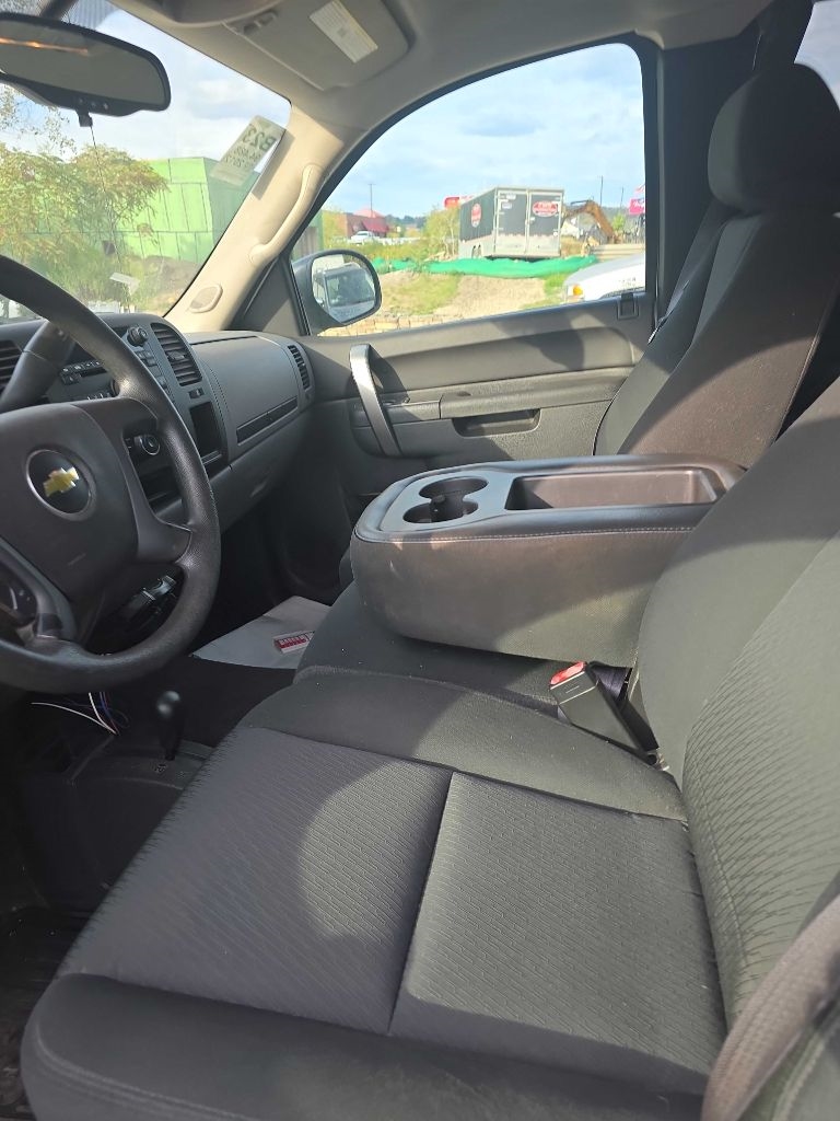 Chevrolet Silverado 1500 LS Extended Cab 4WD 2012 Chevrolet Silverado 1500 LS Extended Cab 4WD 2012