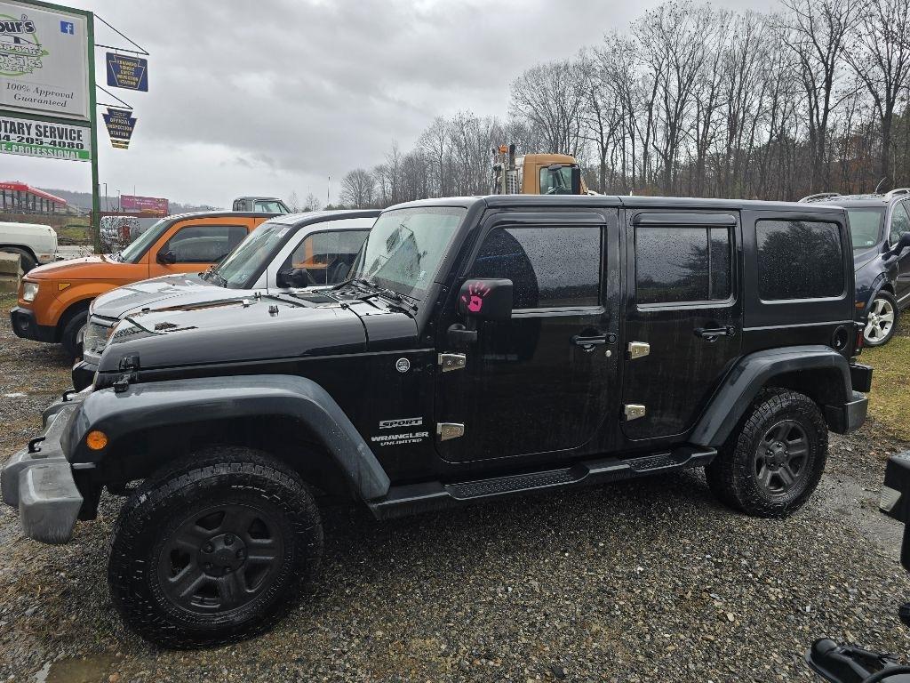 Jeep Wrangler Unlimited Sport 4WD RHD 2013
