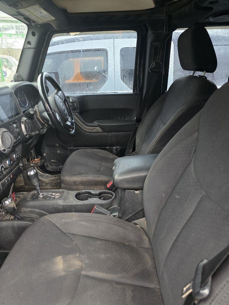 Jeep Wrangler Unlimited Sport 4WD RHD 2013