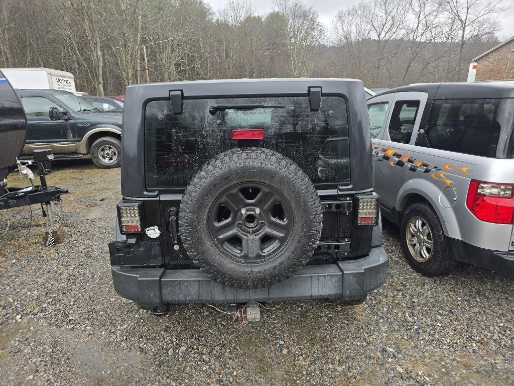 Jeep Wrangler Unlimited Sport 4WD RHD 2013