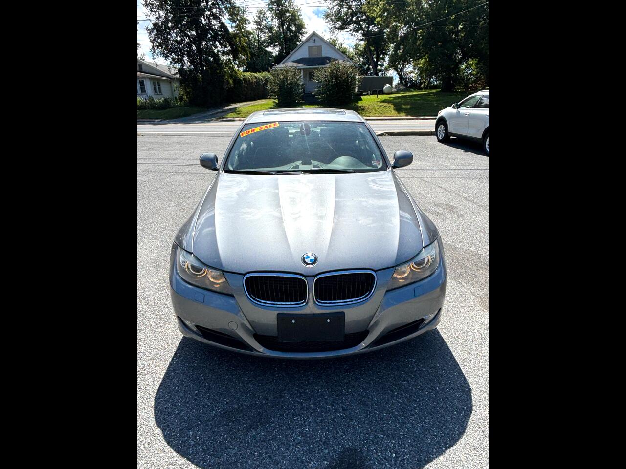 BMW 3-Series 328i xDrive 2011