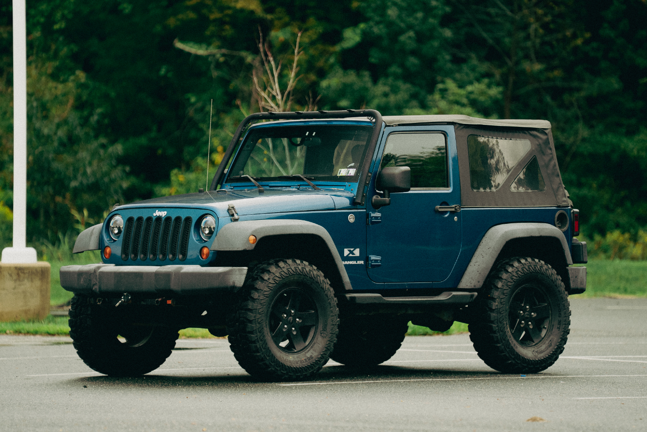 2009 Jeep Wrangler X photo 2