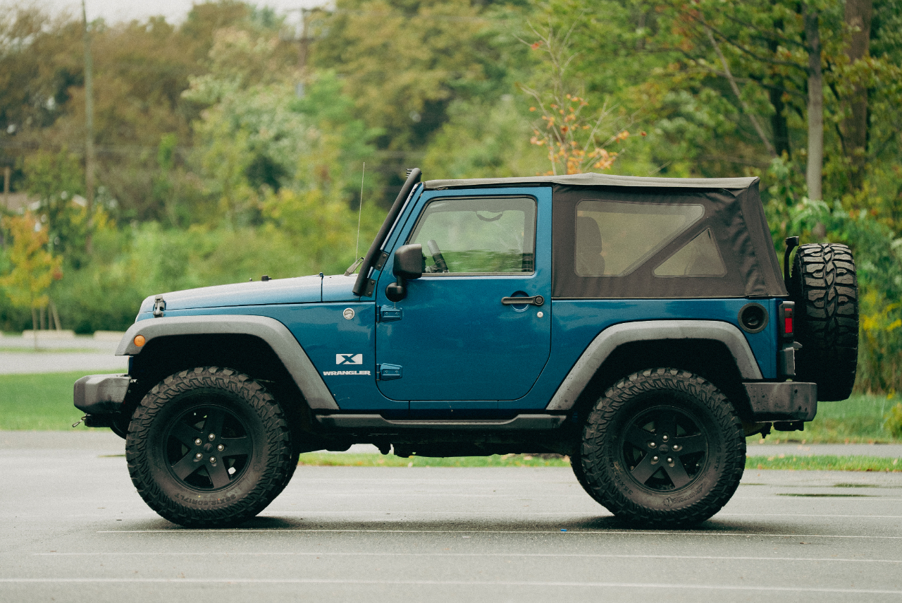2009 Jeep Wrangler X photo 3