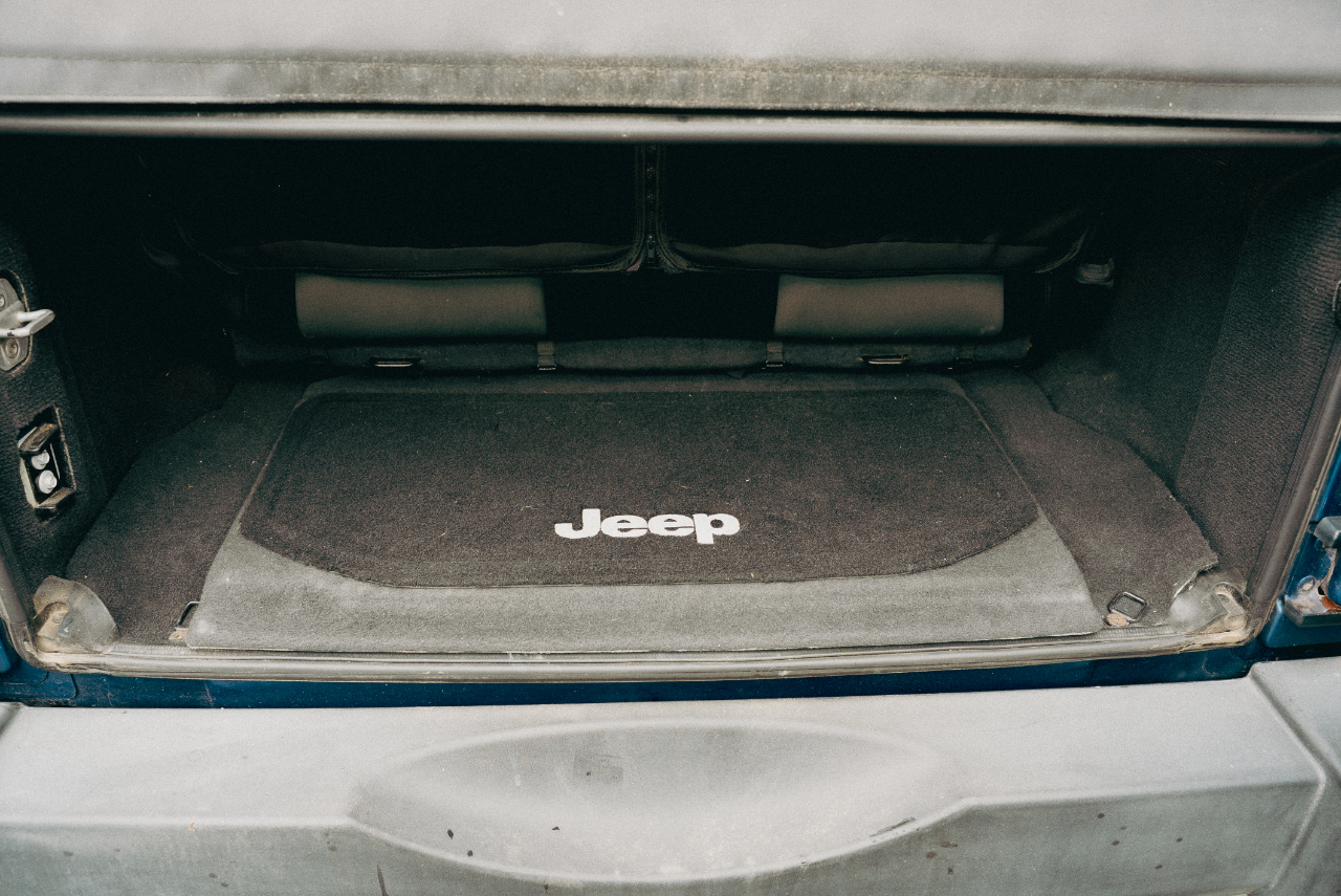 2009 Jeep Wrangler X photo 16