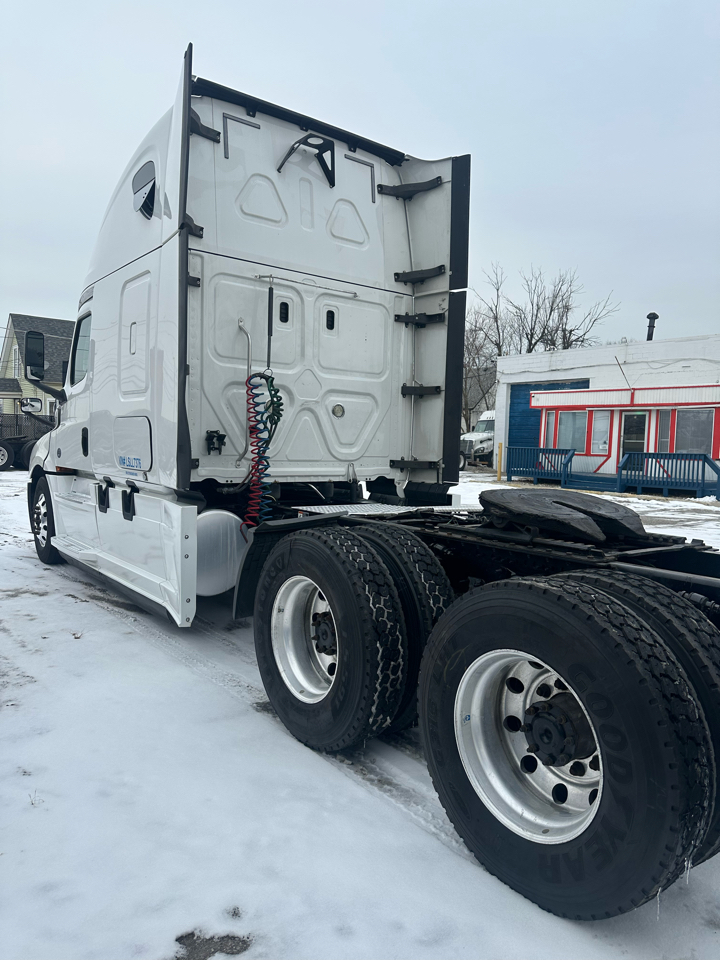 Freightliner New Cascadia 126  2020