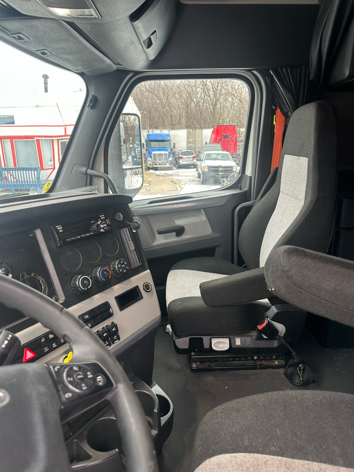 Freightliner New Cascadia 126  2020