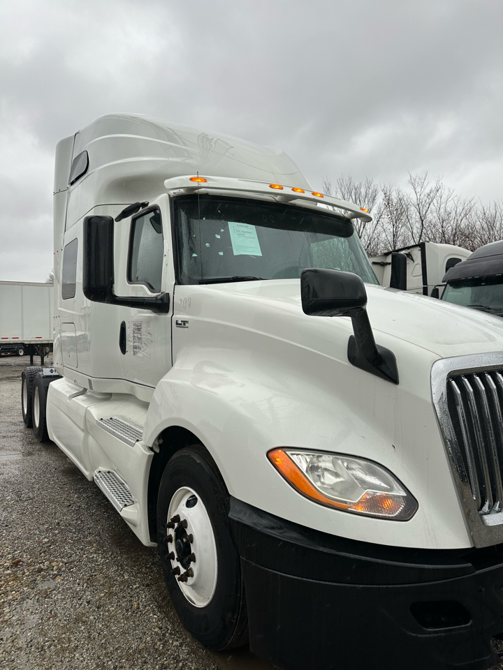 International LT62F  2018