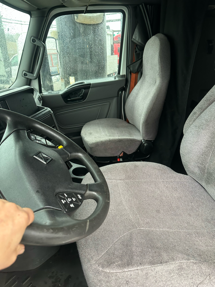 International LT62F  2018