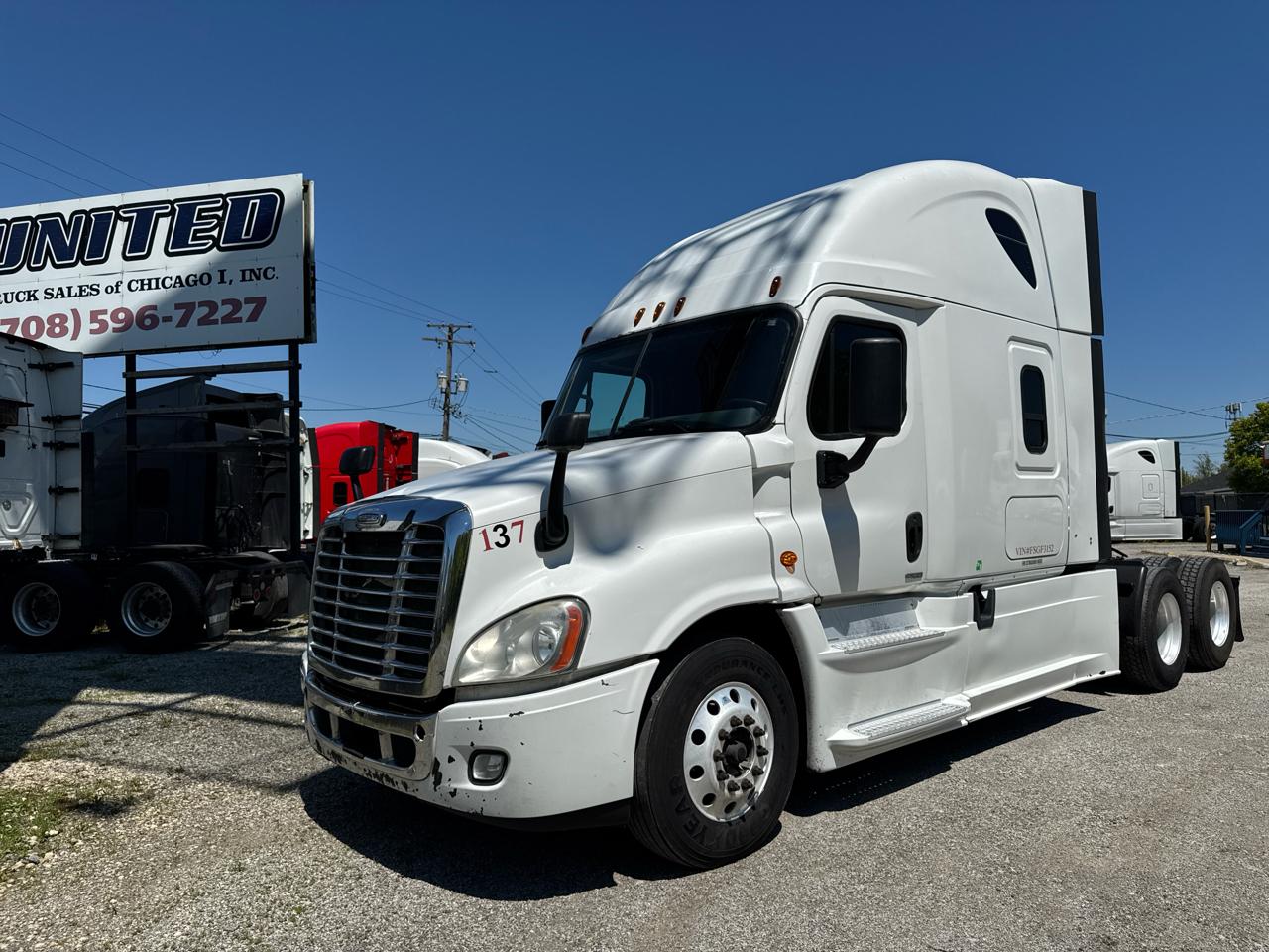 Freightliner Cascadia 125  2015