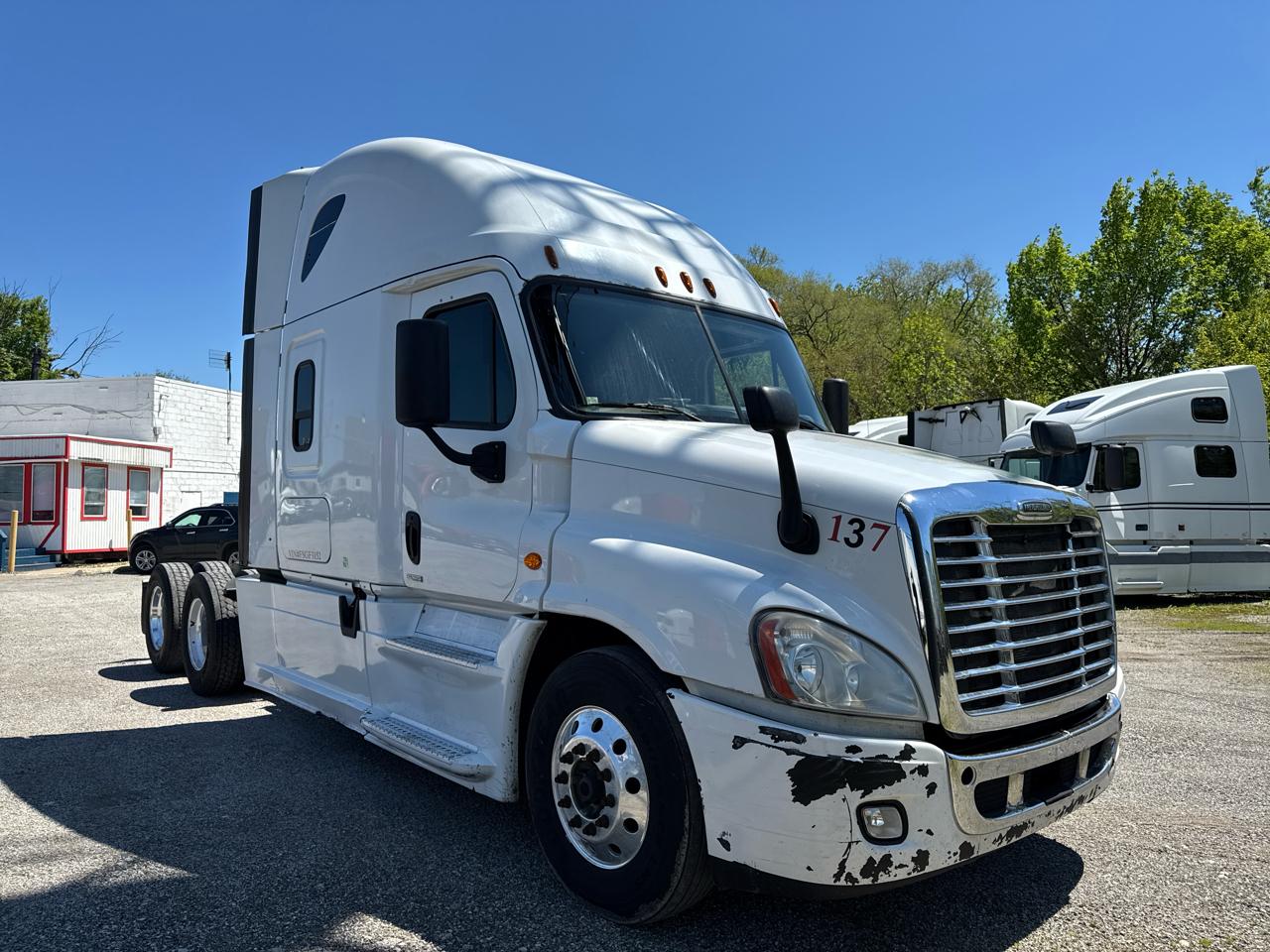 Freightliner Cascadia 125  2015