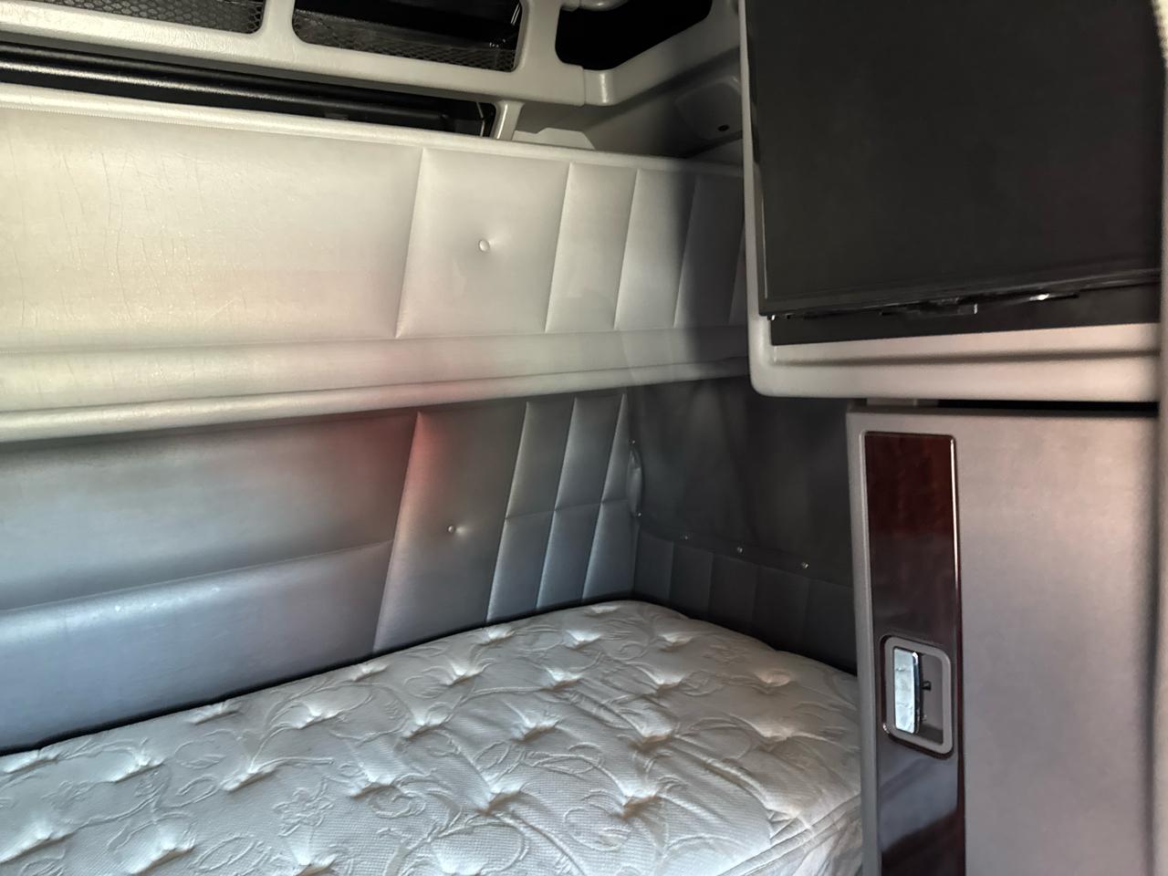 Peterbilt 386  2015