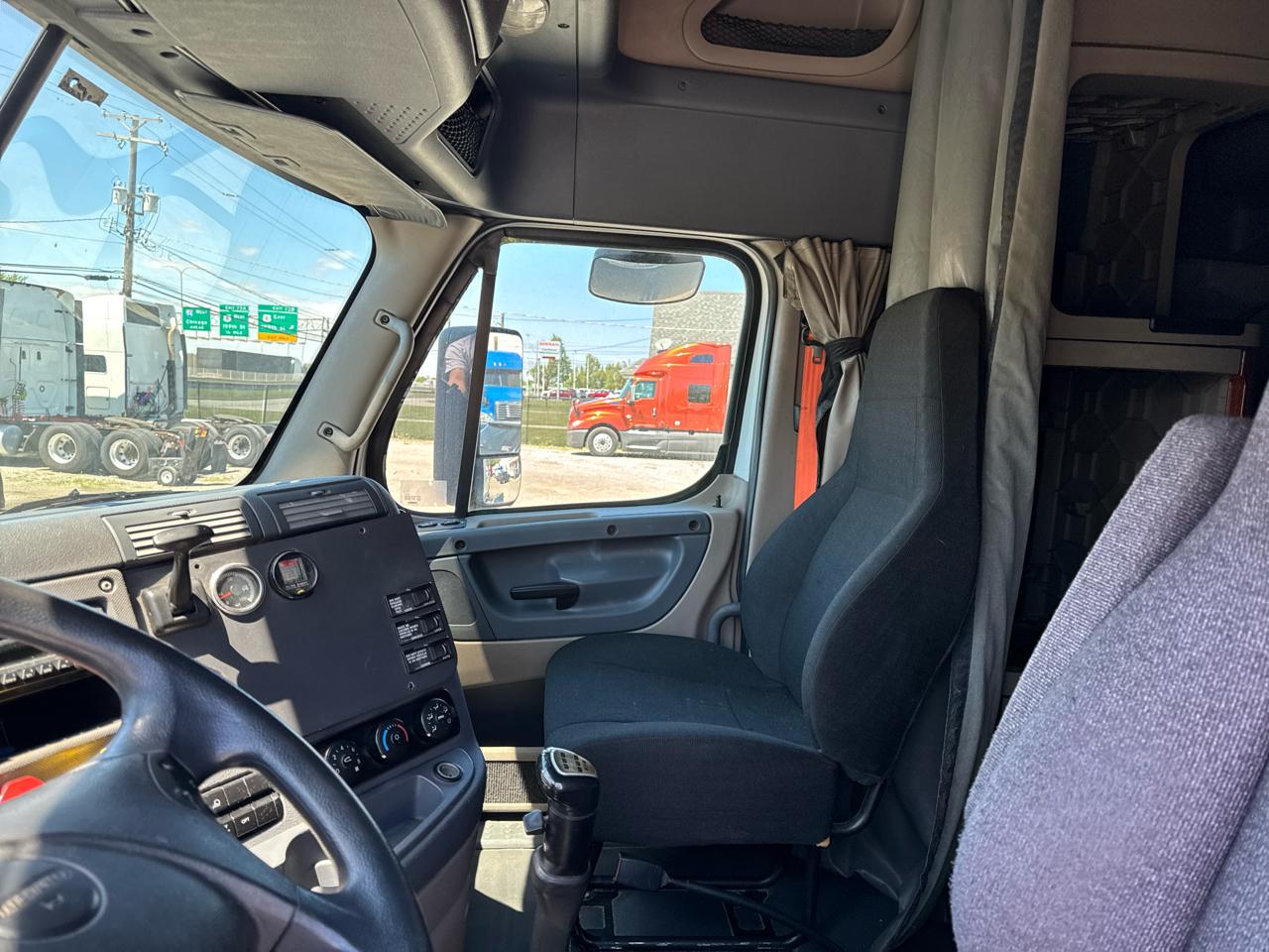 Freightliner Cascadia 125  2015