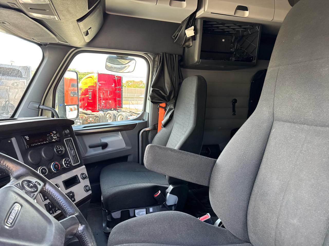 Freightliner Cascadia  2020