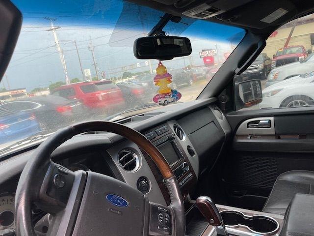 Ford Expedition  2010