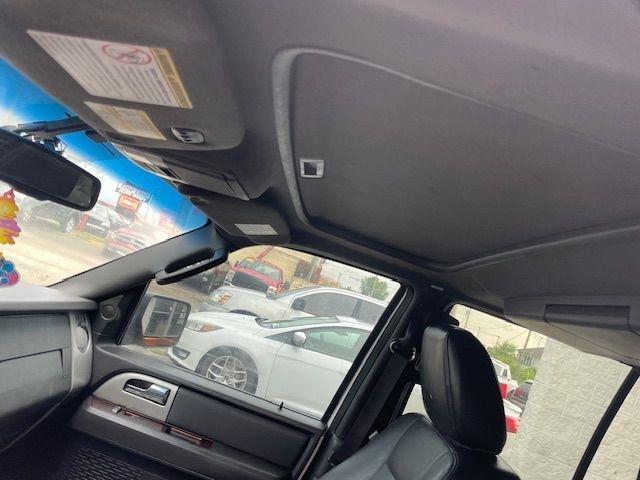 Ford Expedition  2010