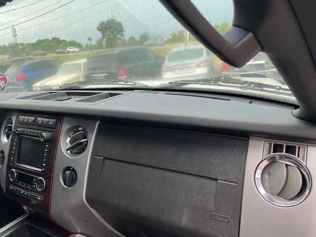 Ford Expedition  2010