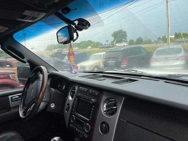 Ford Expedition  2010