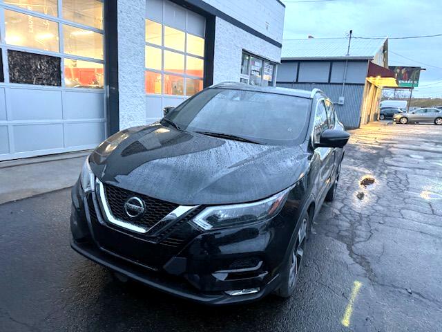 Nissan Rogue Sport  2021