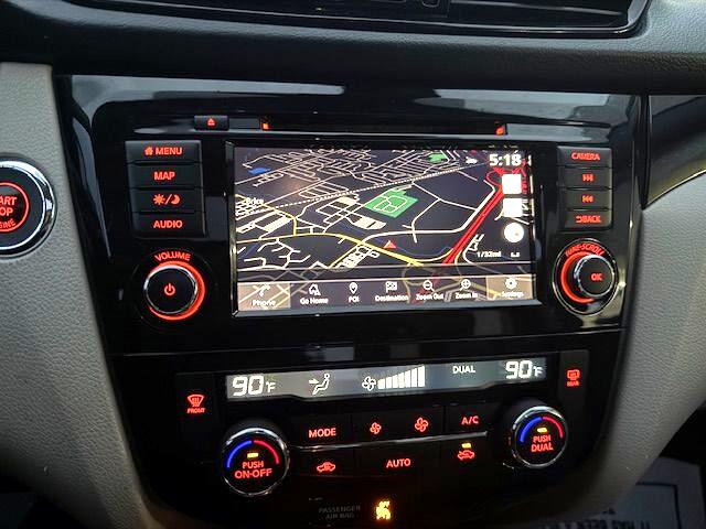 Nissan Rogue Sport  2021