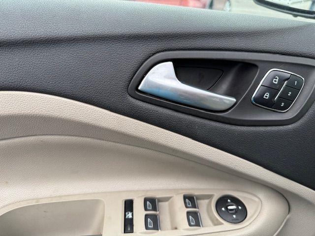 Ford Escape  2016